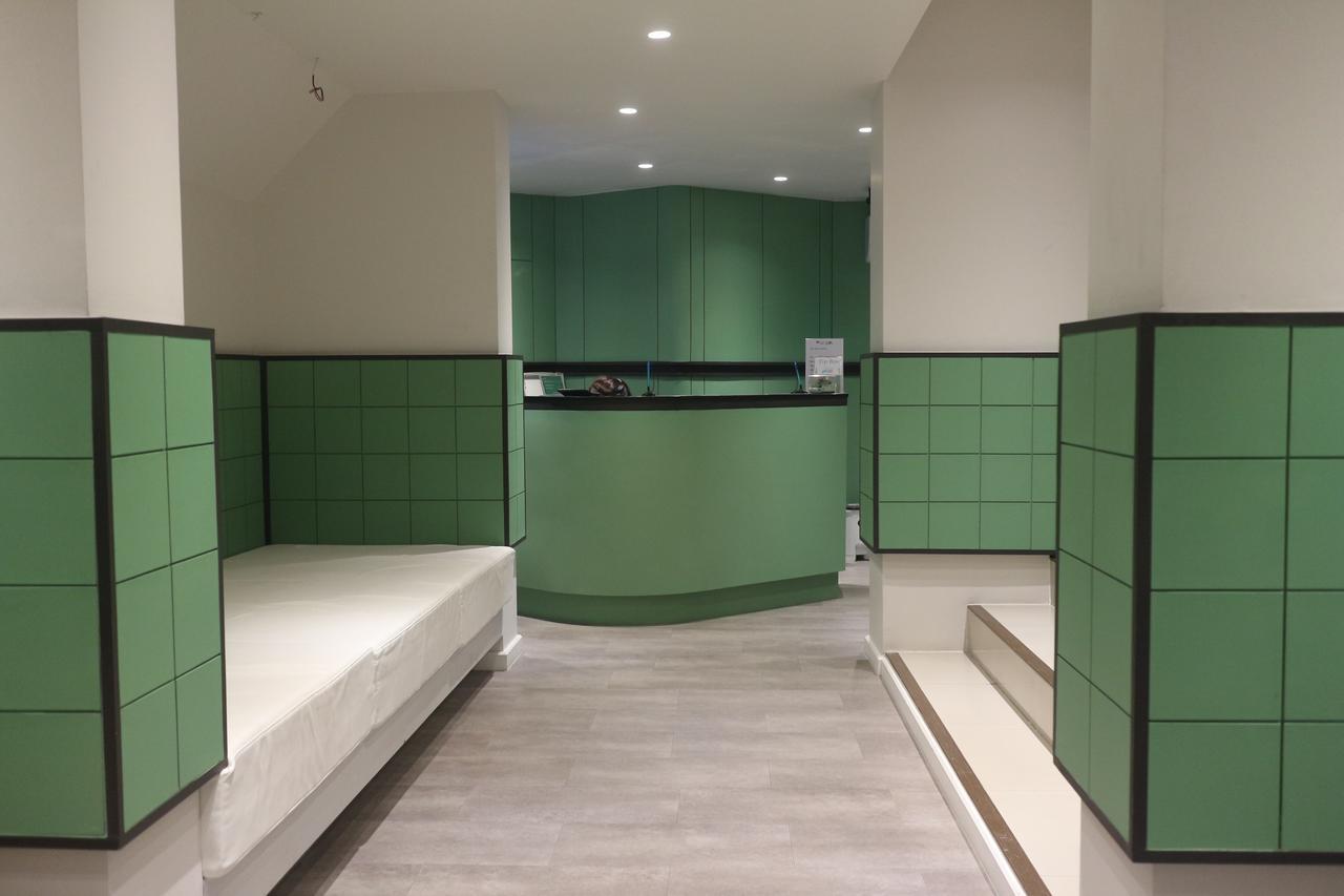 L42 Hostel Suvarnabhumi Airport Банкок Екстериор снимка