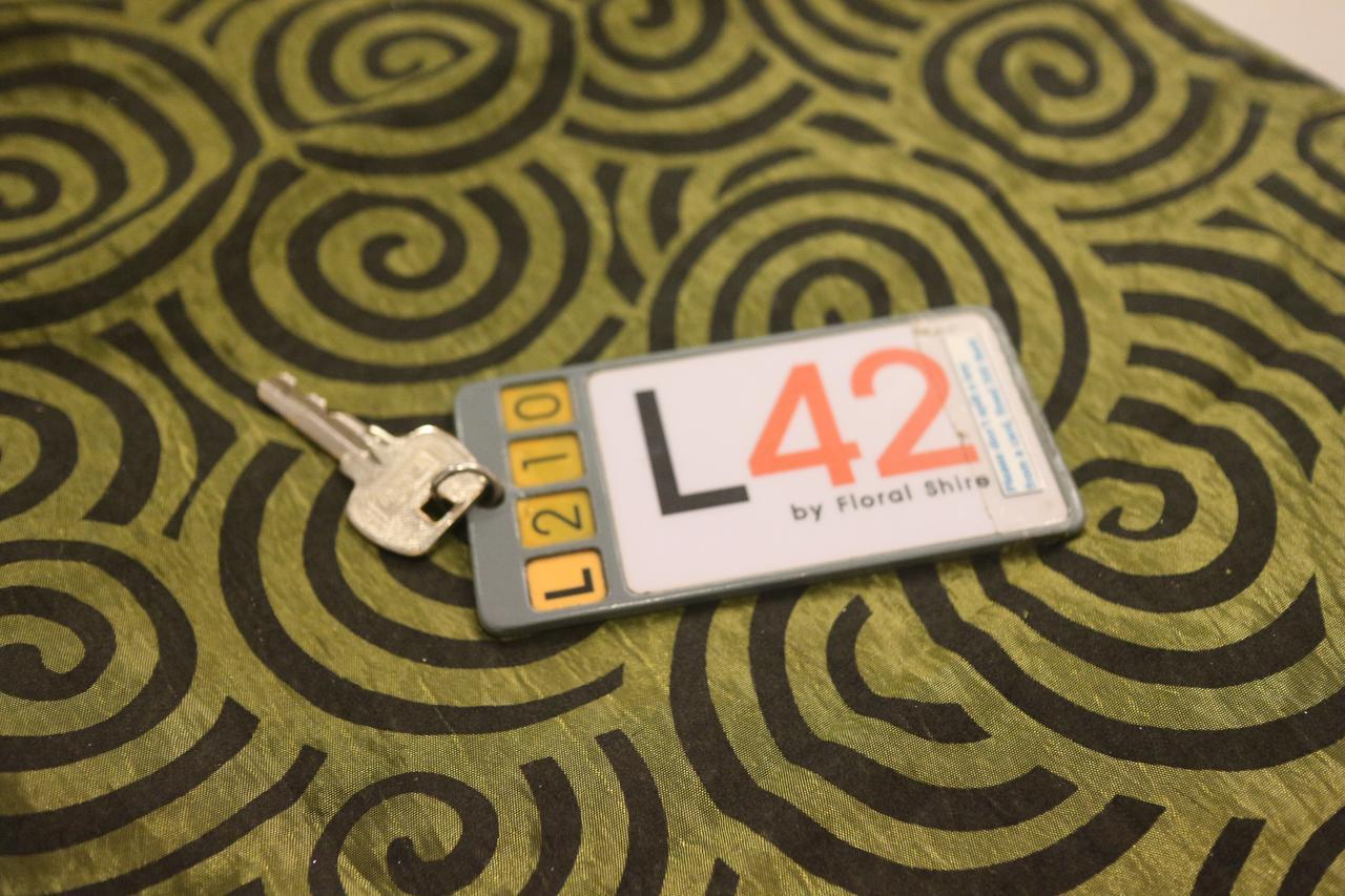 L42 Hostel Suvarnabhumi Airport Банкок Екстериор снимка